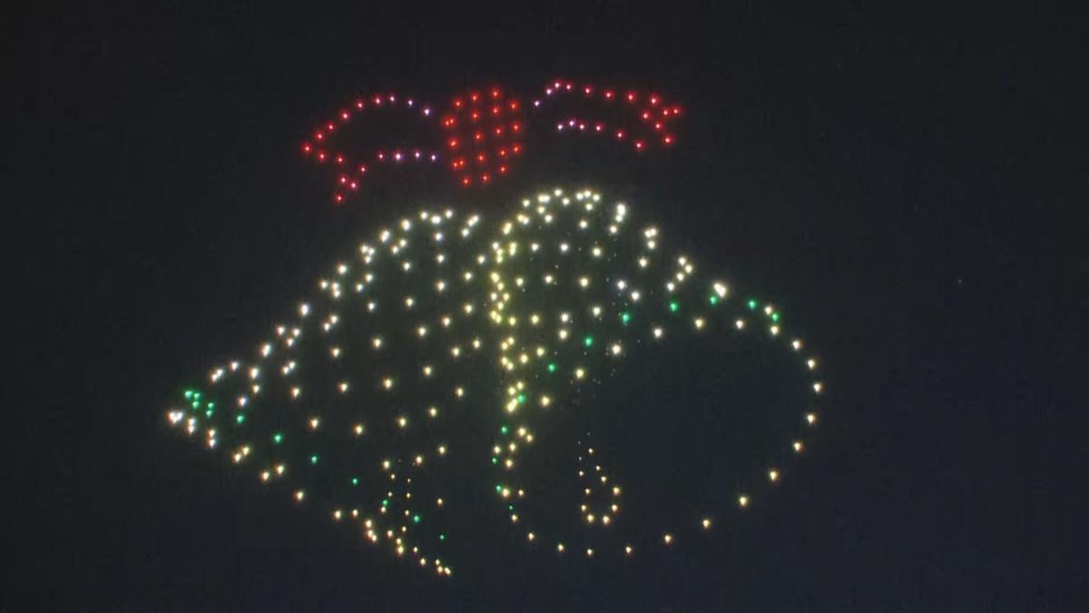 intel drone christmas lights