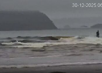 PLEA FOR CARE AFTER BOATIES COME TO GRIEF ON BAR